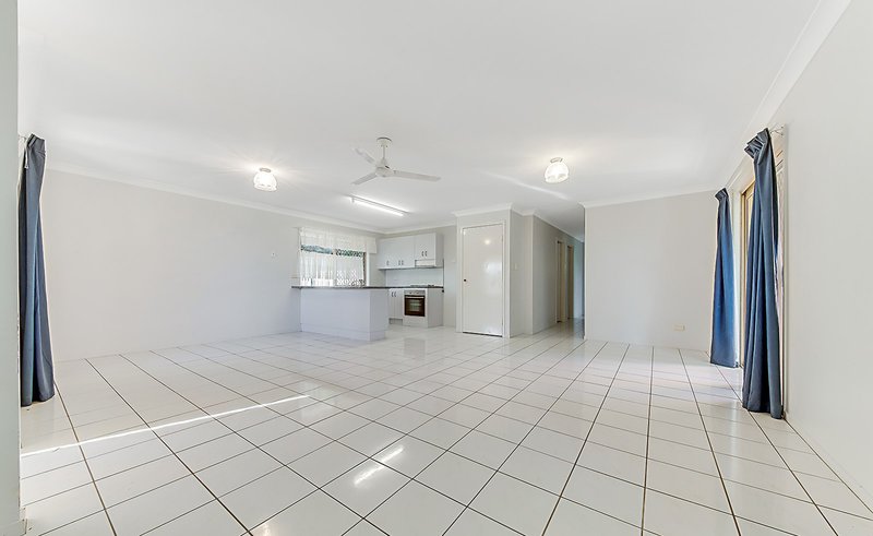 Photo - 3 Misfeld Street, Yeppoon QLD 4703 - Image 3
