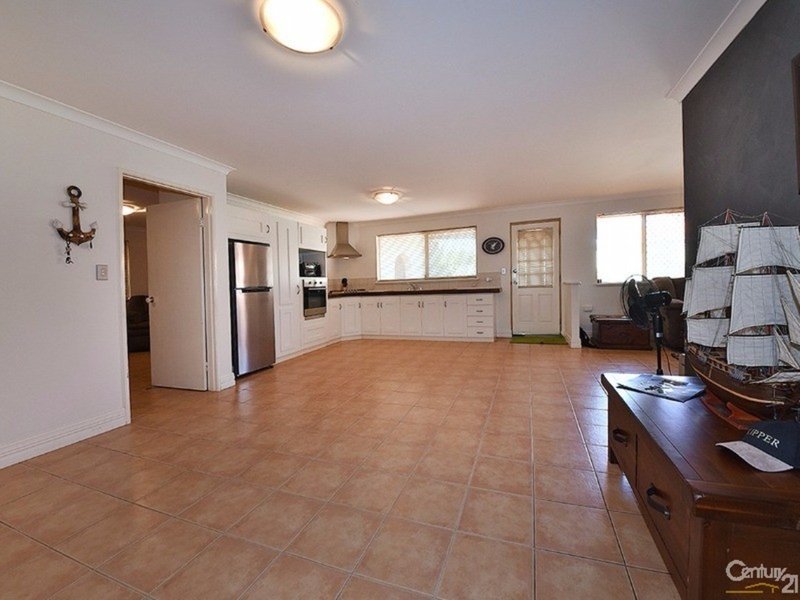 Photo - 3 Mission Place, Quinns Rocks WA 6030 - Image 5