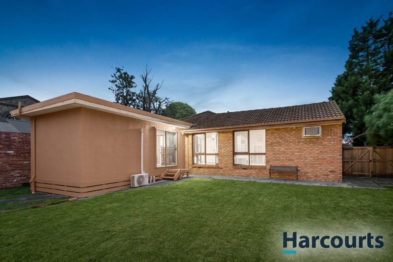 Photo - 3 Mitre Crescent, Bayswater VIC 3153 - Image 6