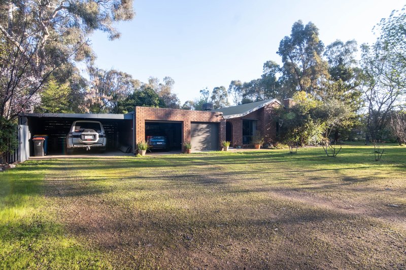 Photo - 3 Moira Drive, Kialla West VIC 3631 - Image 3