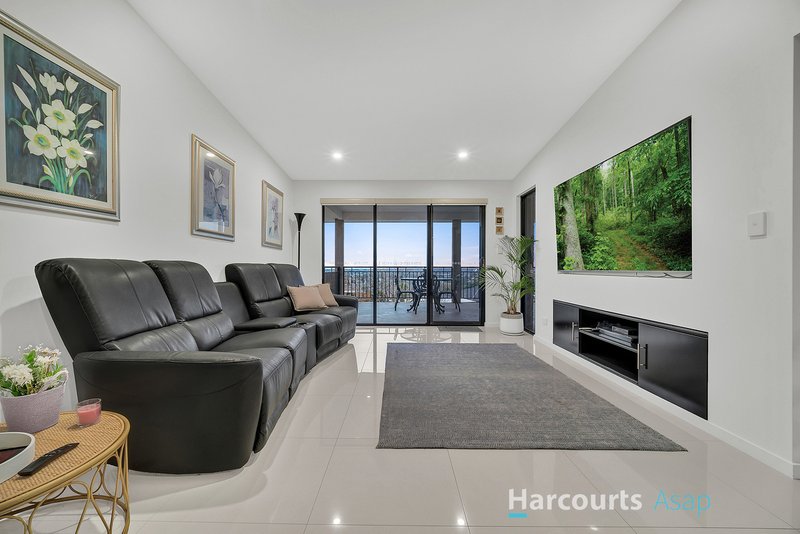 Photo - 3 Monkhouse Drive, Endeavour Hills VIC 3802 - Image 4