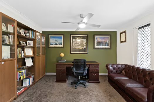 Photo - 3 Monsato Close, Upper Kedron QLD 4055 - Image 5