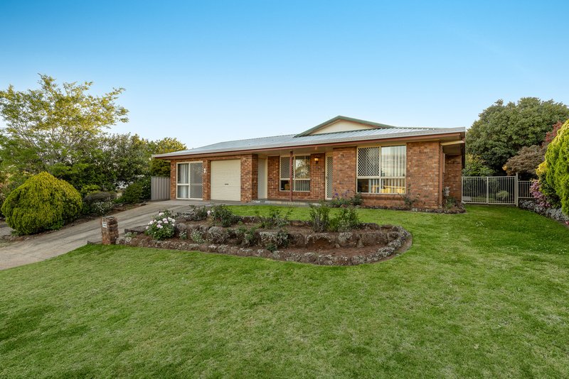 3 Moore Crescent, Wilsonton QLD 4350