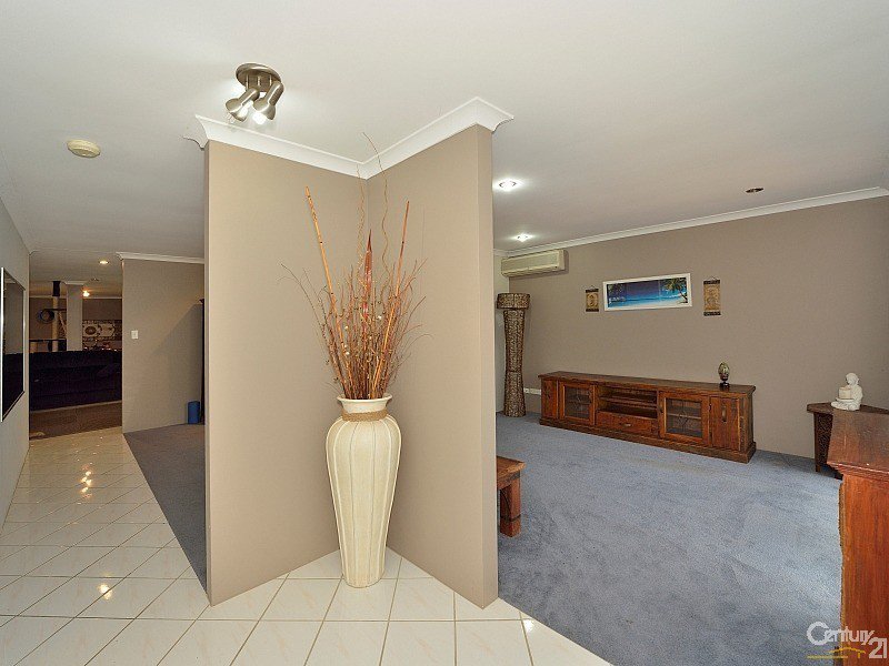 Photo - 3 Moreton Court, Erskine WA 6210 - Image 4