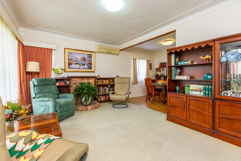 Photo - 3 Morgan Crescent, Raymond Terrace NSW 2324 - Image 2