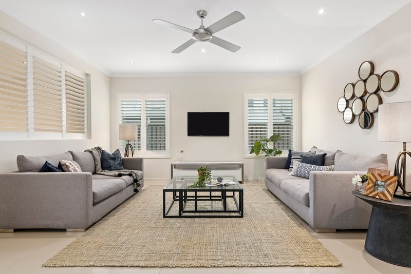 Photo - 3 Morningvale Place, Mitchelton QLD 4053 - Image 7