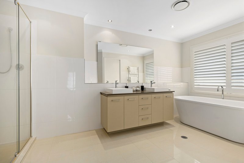 Photo - 3 Morningvale Place, Mitchelton QLD 4053 - Image 13