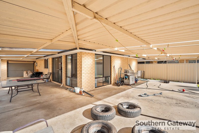 Photo - 3 Morolo Street, Seville Grove WA 6112 - Image 19