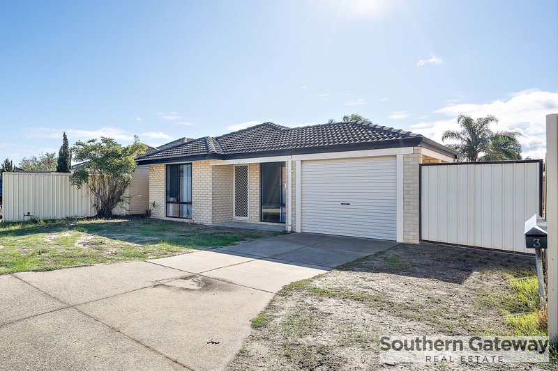 Photo - 3 Morolo Street, Seville Grove WA 6112 - Image 22