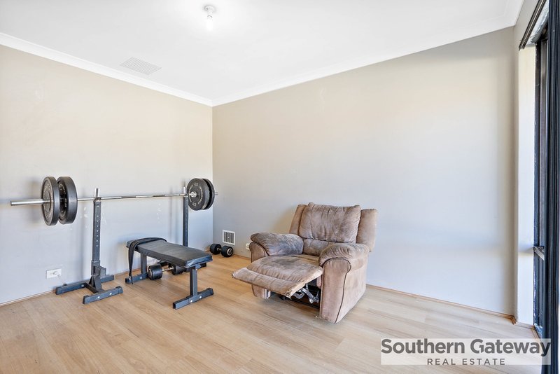 Photo - 3 Morolo Street, Seville Grove WA 6112 - Image 25