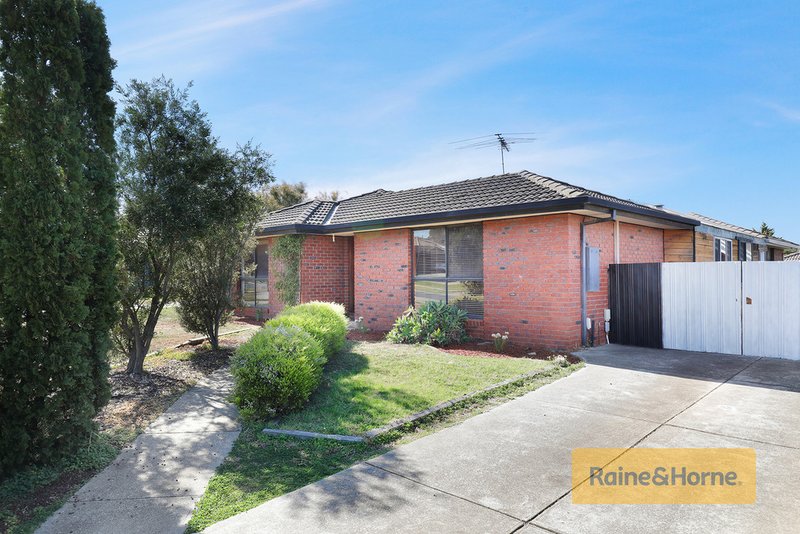 Photo - 3 Morrow Street, Melton West VIC 3337 - Image 2