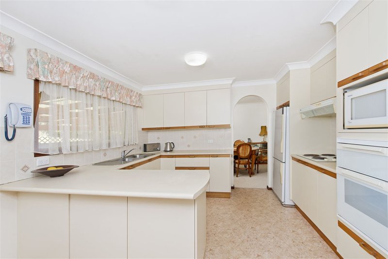 Photo - 3 Moruya Drive, Port Macquarie NSW 2444 - Image 4