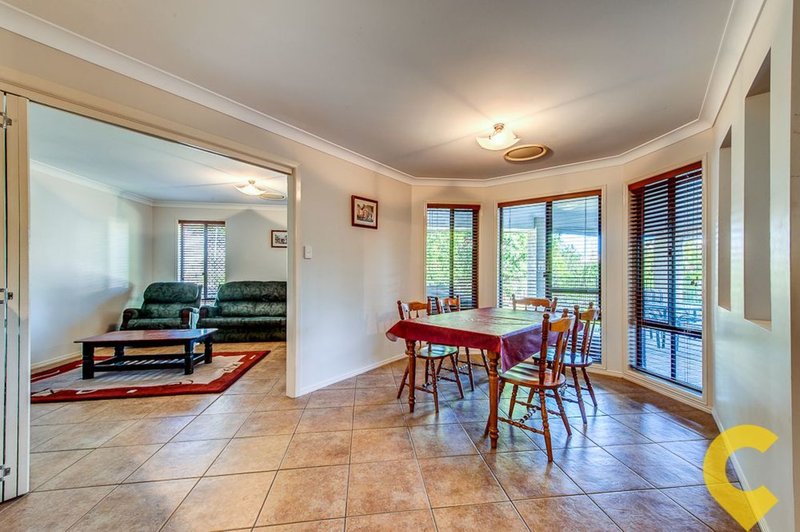 Photo - 3 Mountain Ash Place, Brookwater QLD 4300 - Image 10