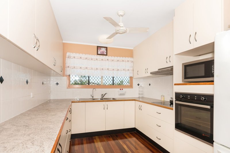 Photo - 3 Mueller Street, Wulguru QLD 4811 - Image 4