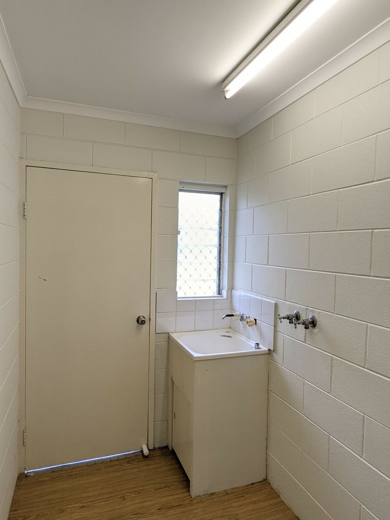 Photo - 3 Mulligan Street, Manoora QLD 4870 - Image 7