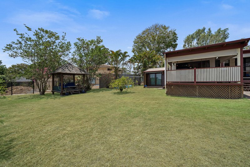 Photo - 3 Mungala Street, Rochedale South QLD 4123 - Image 15