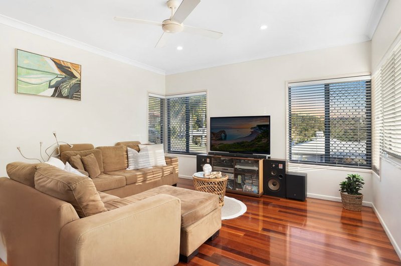 Photo - 3 Murlay Avenue, Frenchville QLD 4701 - Image 4