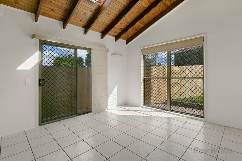 Photo - 3 Murrumba Street, Runcorn QLD 4113 - Image 4