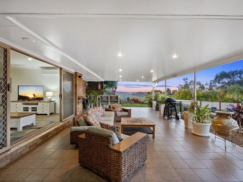 Photo - 3 Nairn Court, Highland Park QLD 4211 - Image