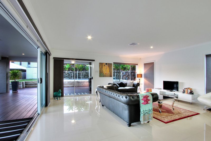 Photo - 3 Nanny Shailer Street, Daisy Hill QLD 4127 - Image 5