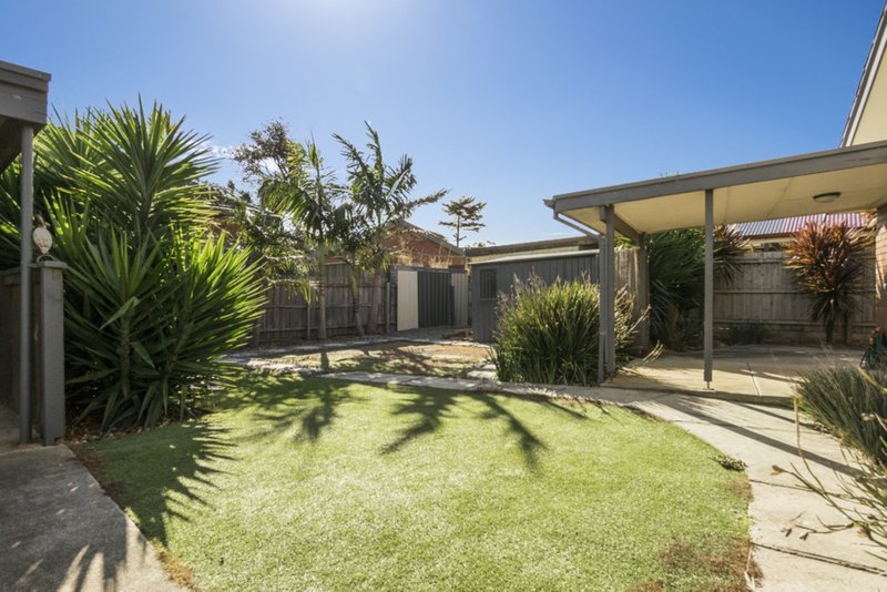 Photo - 3 Nantilla Crescent, Werribee VIC 3030 - Image 10