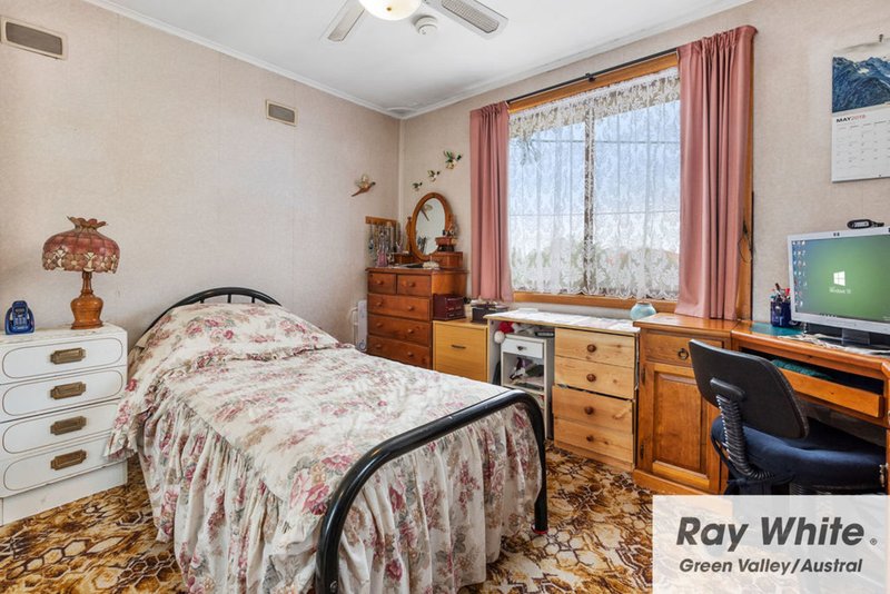 Photo - 3 Naranghi Street, Busby NSW 2168 - Image 7