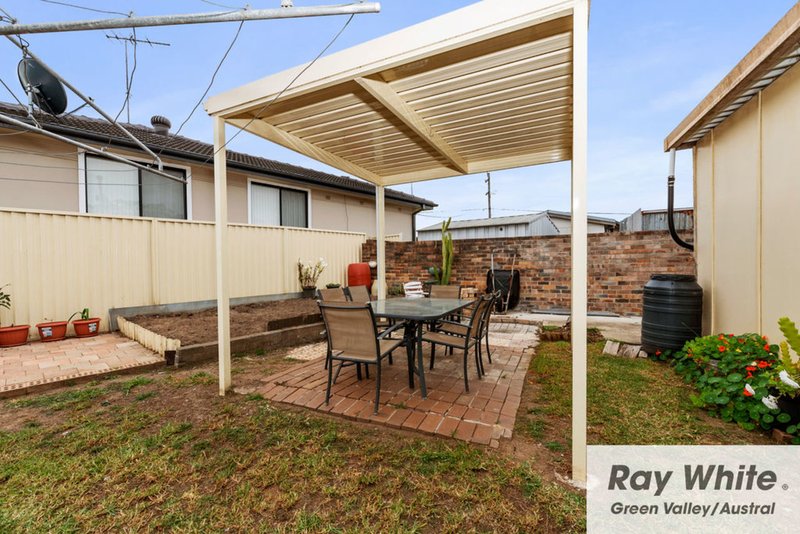 Photo - 3 Naranghi Street, Busby NSW 2168 - Image 10