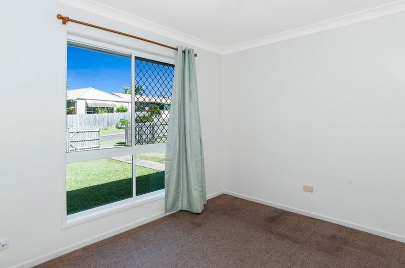 Photo - 3 Natalie Court, Eagleby QLD 4207 - Image 8