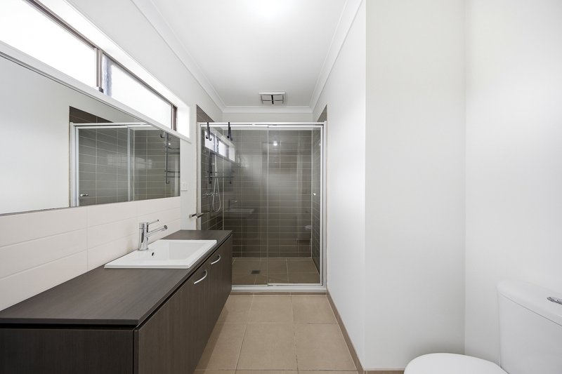 Photo - 3 Nebo Way, Clyde VIC 3978 - Image 9