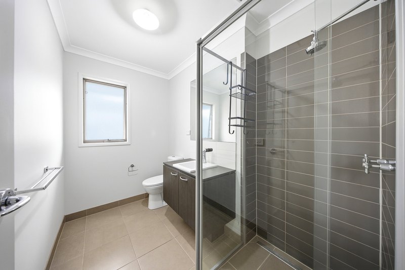 Photo - 3 Nebo Way, Clyde VIC 3978 - Image 11