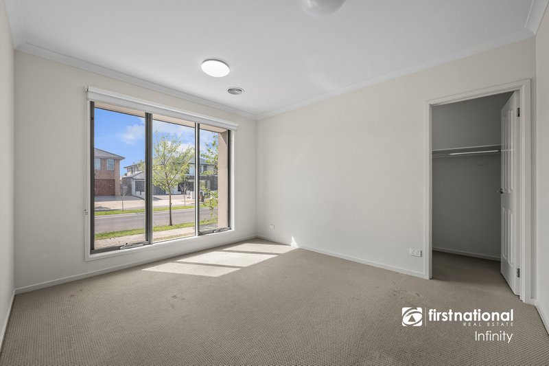 Photo - 3 Newport Avenue, Williams Landing VIC 3027 - Image 6