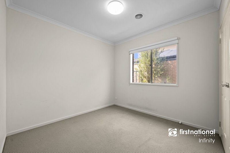 Photo - 3 Newport Avenue, Williams Landing VIC 3027 - Image 7