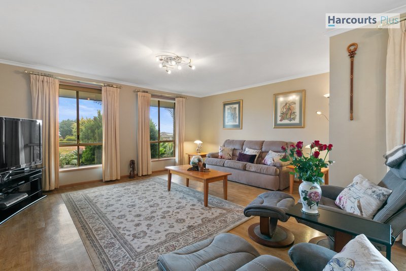 Photo - 3 Norma Court, Hallett Cove SA 5158 - Image 3