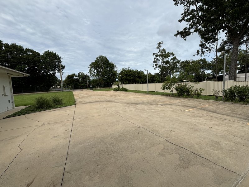 Photo - 3 Northern Ave , Rocky Point QLD 4874 - Image 9