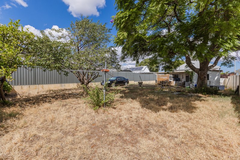 Photo - 3 Norwood Road, Rivervale WA 6103 - Image 16