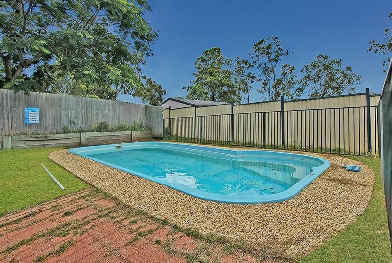 Photo - 3 Nugent Street, Bellbird Park QLD 4300 - Image 2