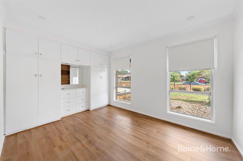 Photo - 3 Nunniong Street, Werribee VIC 3030 - Image 2