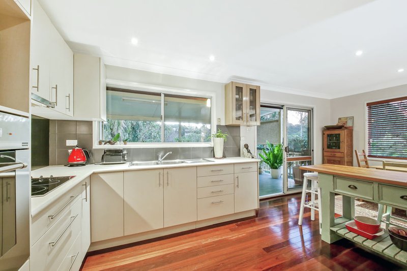 Photo - 3 Nyora Street, Everton Hills QLD 4053 - Image 12