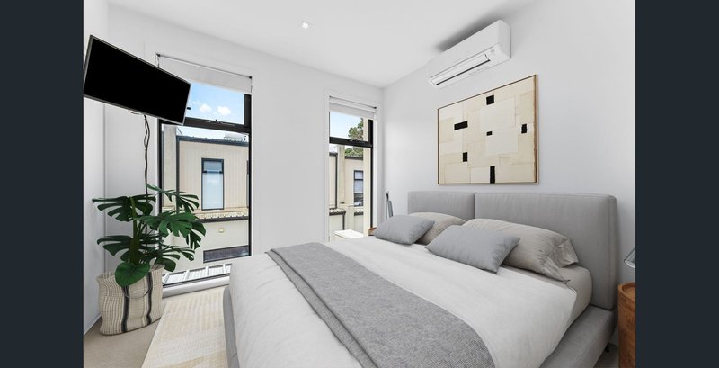 Photo - 3 Oak Terrace, Wheelers Hill VIC 3150 - Image 5