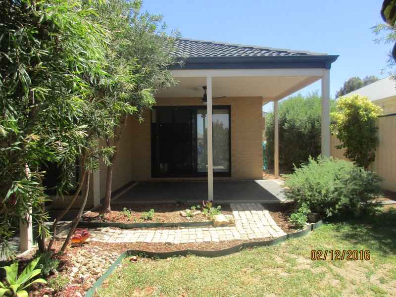 Photo - 3 Oakpark Green, Clarkson WA 6030 - Image 9