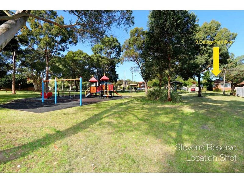 Photo - 3 Oatley Park Avenue, Oatley NSW 2223 - Image 3