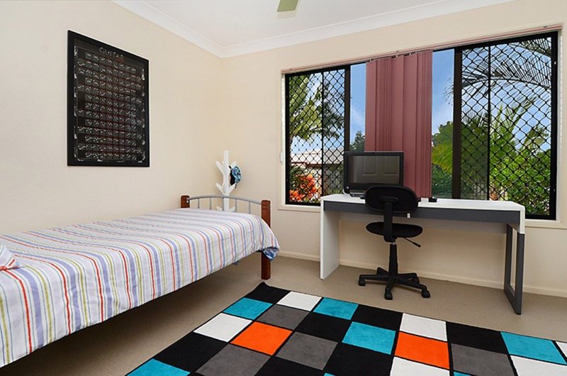 Photo - 3 Octantis Court, Bridgeman Downs QLD 4035 - Image 7