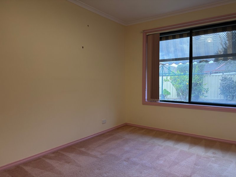 Photo - 3 O'Donoghue Street, Mill Park VIC 3082 - Image 6