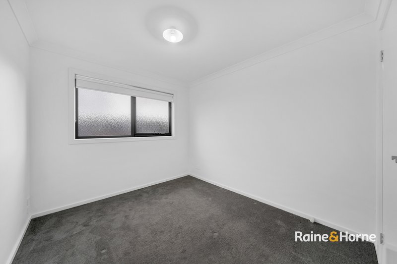 Photo - 3 Ogawa Walk, Tarneit VIC 3029 - Image 13