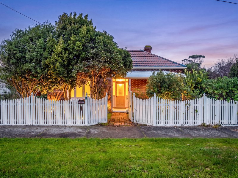Photo - 3 Old Bass Highway, Wynyard TAS 7325 - Image 1
