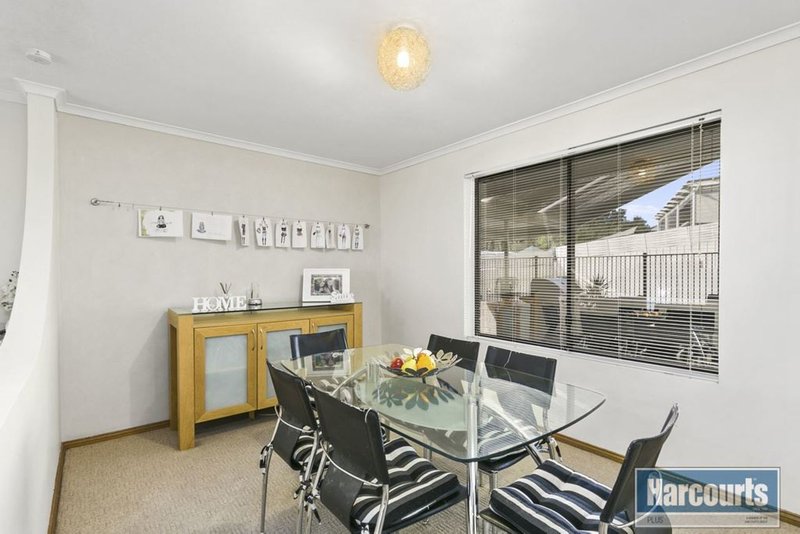 Photo - 3 Olivier Terrace, Hallett Cove SA 5158 - Image 5