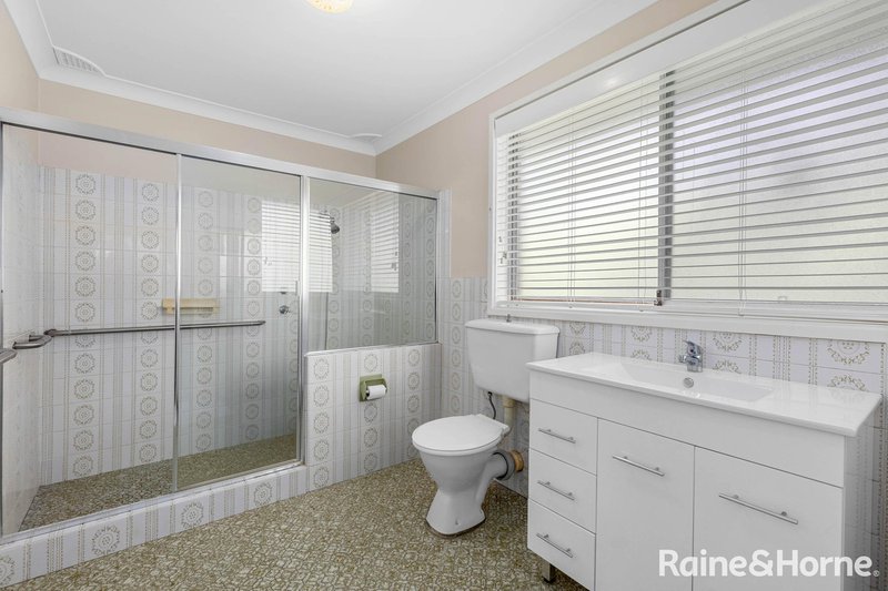 Photo - 3 Olwyn Place, Earlwood NSW 2206 - Image 13