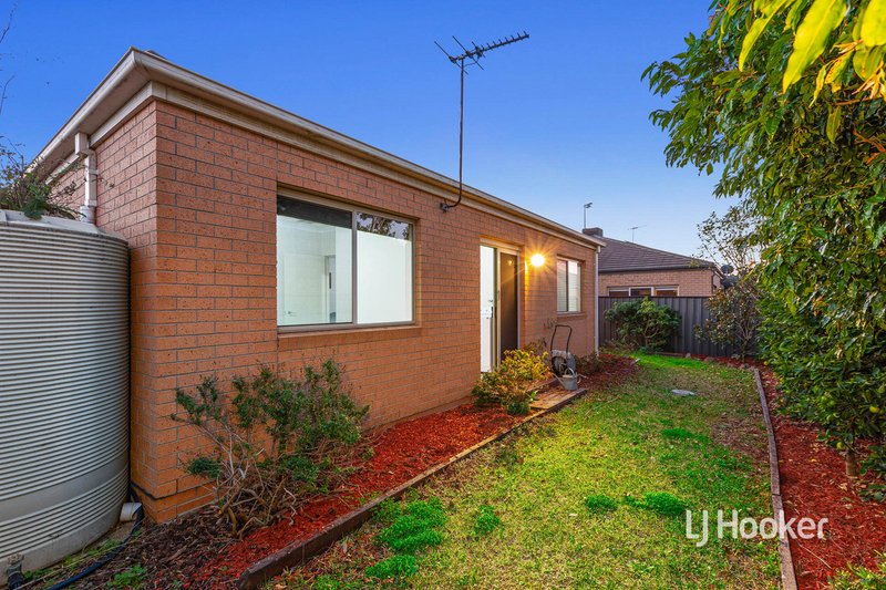 Photo - 3 Opperman Place, Point Cook VIC 3030 - Image 16