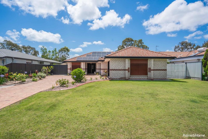 Photo - 3 Oriole Court, Eli Waters QLD 4655 - Image 2