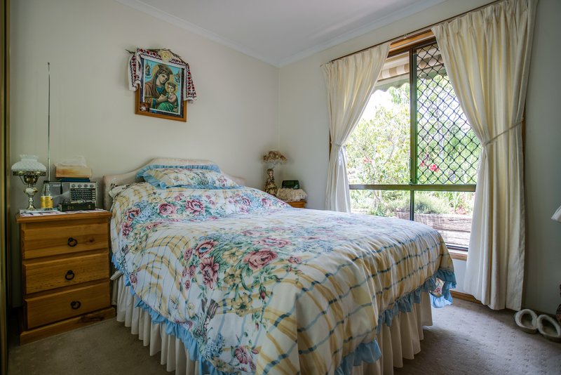 Photo - 3 Osmanli Drive, Hallett Cove SA 5158 - Image 8